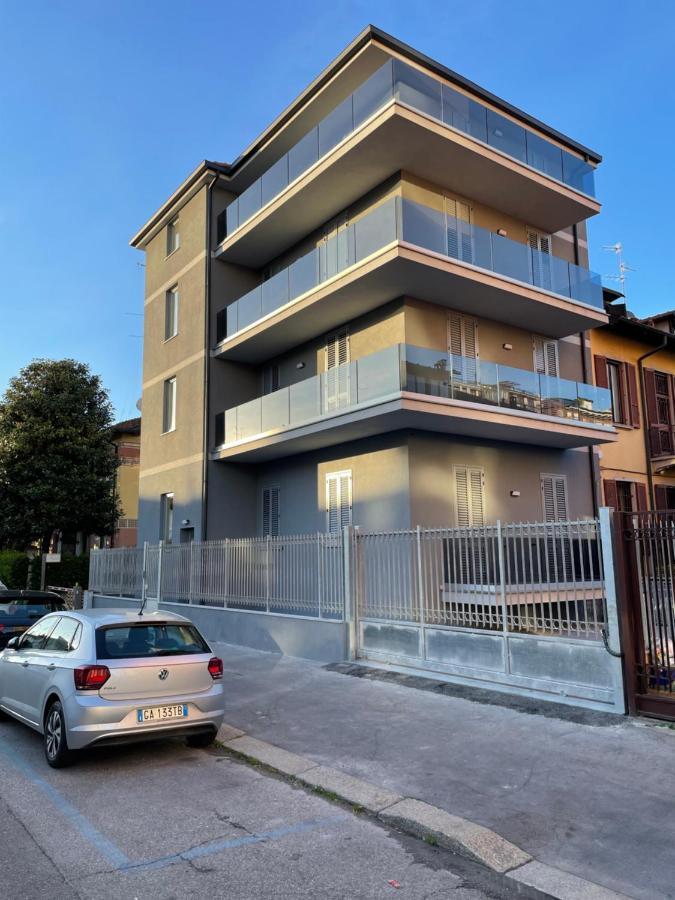 Carissimi 4 Apartment Milan Exterior photo